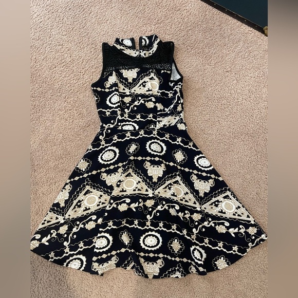 Unbranded Vintage Vibes Boho Tropical Black&White Mock Neck Sleveless Dress - Picture 1 of 6